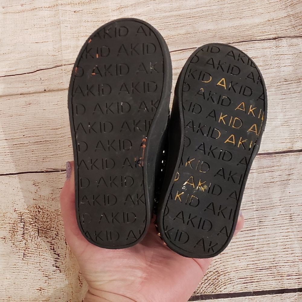 AKID Shoes - Picture 6 of 10